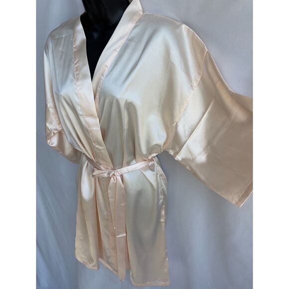 Mother of the Bride NEW Rhinestone Cream Satin Robe Size S/M Kimono Wedding - Picture 4 of 11